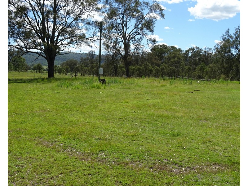 27 Broad Gully Road, Croftby QLD 4310