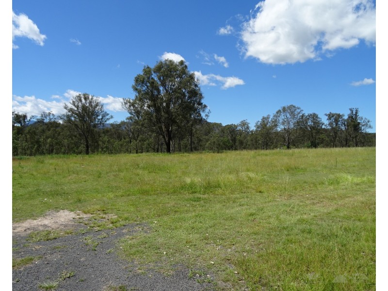 27 Broad Gully Road, Croftby QLD 4310