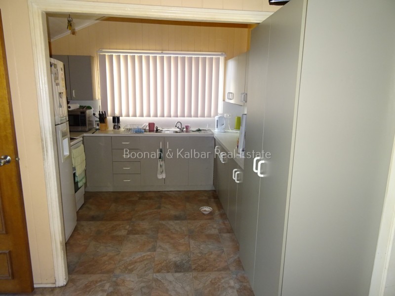 14 Phillip St, Aratula QLD 4309