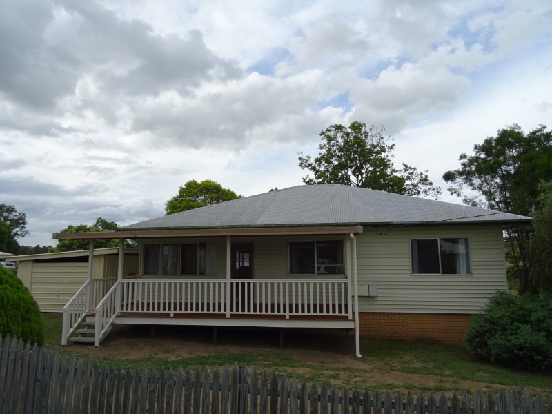 15 East St, Boonah QLD 4310