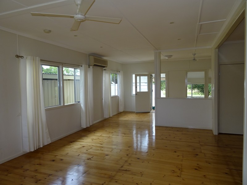 15 East St, Boonah QLD 4310