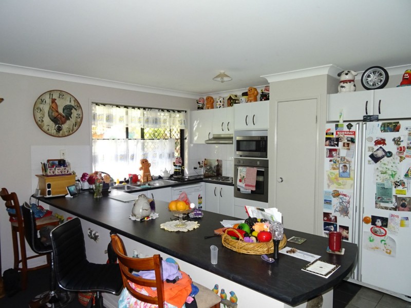 8 Hughes Court, Aratula QLD 4309