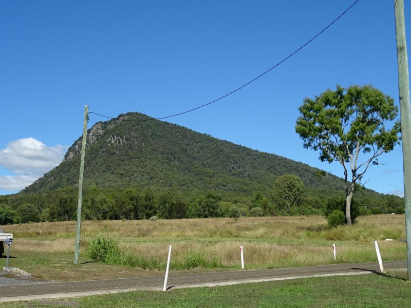 8 Hughes Court, Aratula QLD 4309