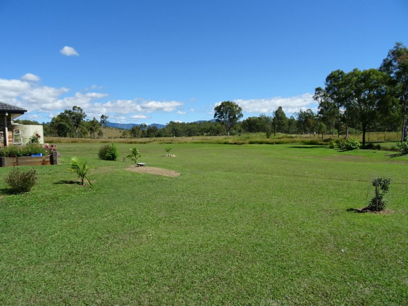 8 Hughes Court, Aratula QLD 4309