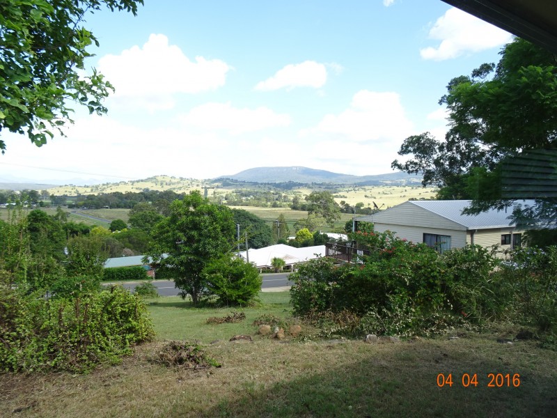 Dugandan QLD 4310