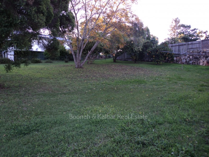 8 Leonard Street, Boonah QLD 4310