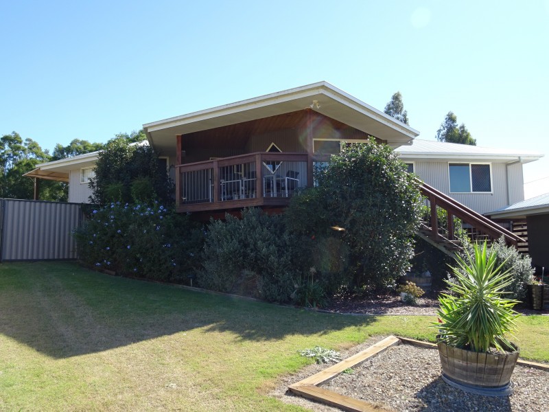 5 Woodfull St, Dugandan QLD 4310
