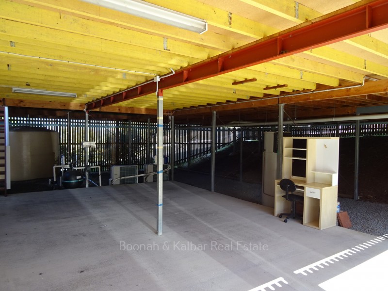 17 Mountview Close, Dugandan QLD 4310