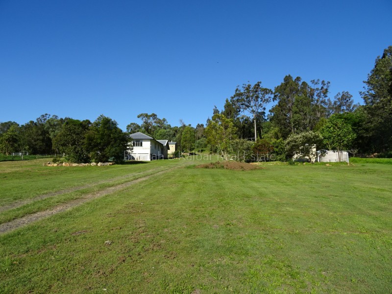 517 Lake Moogerah Rd, Charlwood QLD 4309