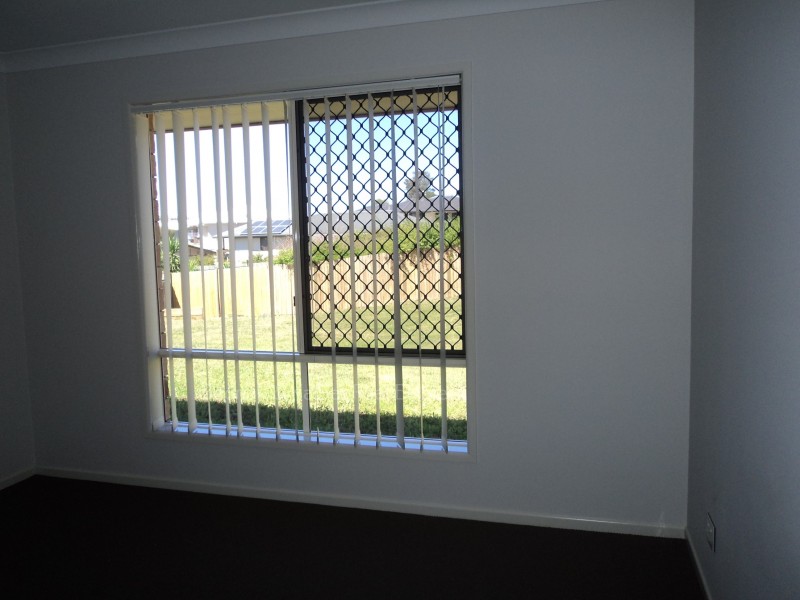 4 Preston Ct, Dugandan QLD 4310