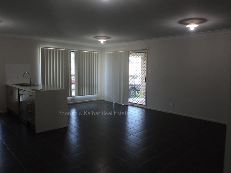 4 Preston Ct, Dugandan QLD 4310