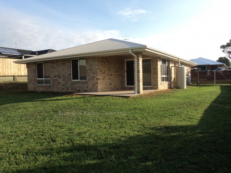 4 Preston Ct, Dugandan QLD 4310