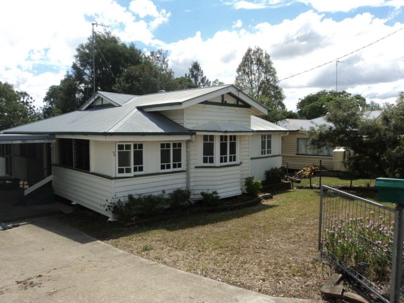 Dugandan QLD 4310