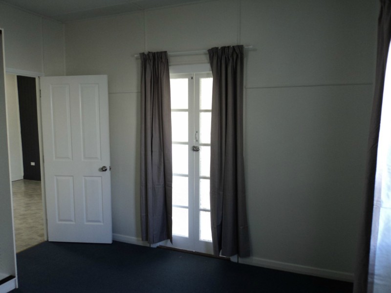 141 Whitehill Road, Eastern Heights QLD 4305