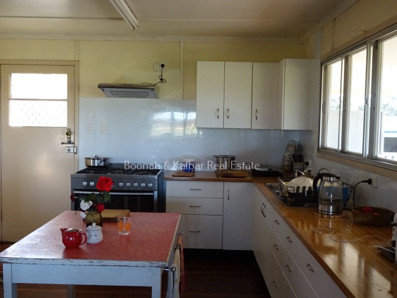 359 Warrill View Peak Crossing Rd, Harrisville QLD 4307