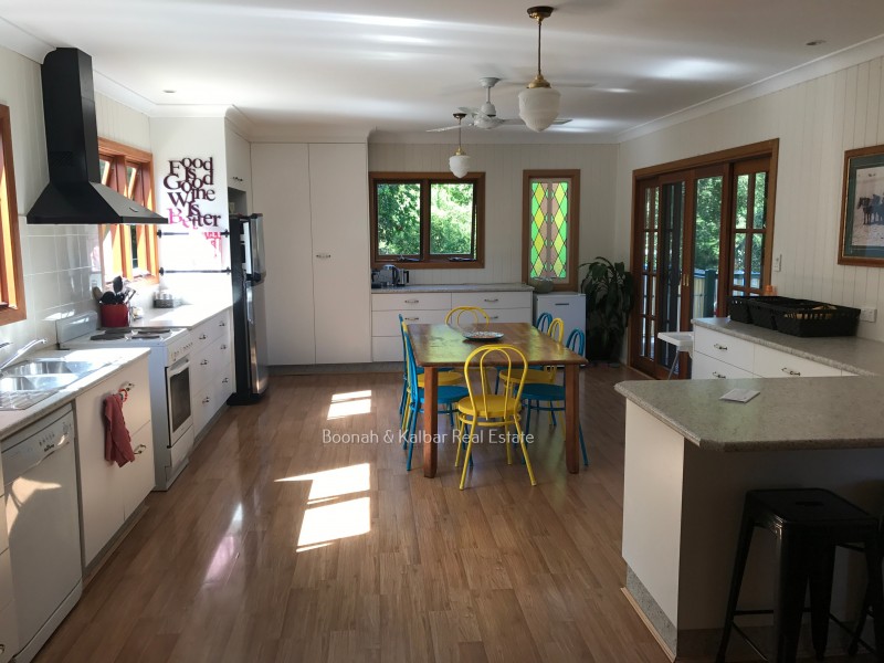 15 Davies Street, Kalbar QLD 4309