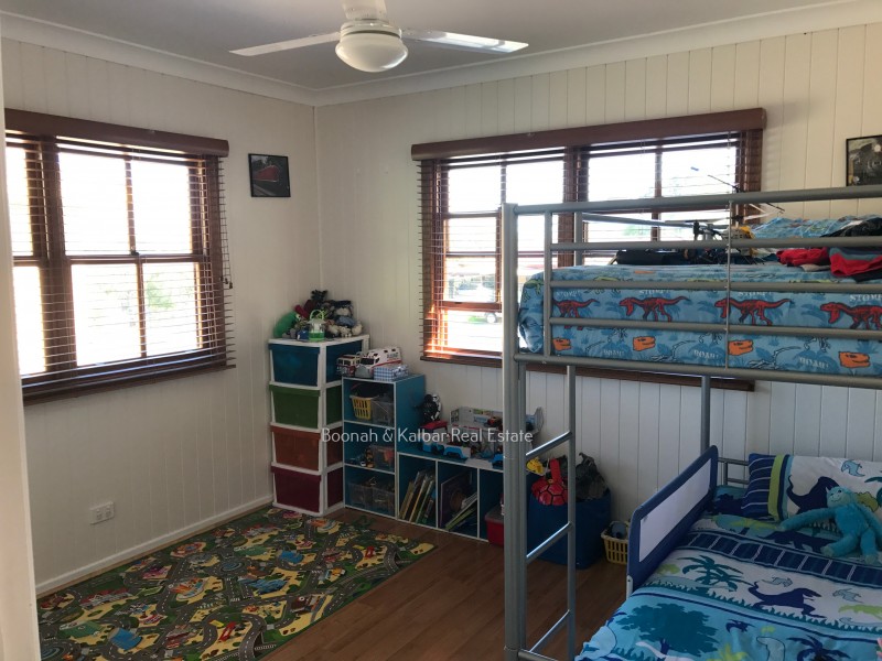 15 Davies Street, Kalbar QLD 4309