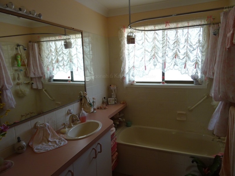 32 Robson Rd, Boonah QLD 4310