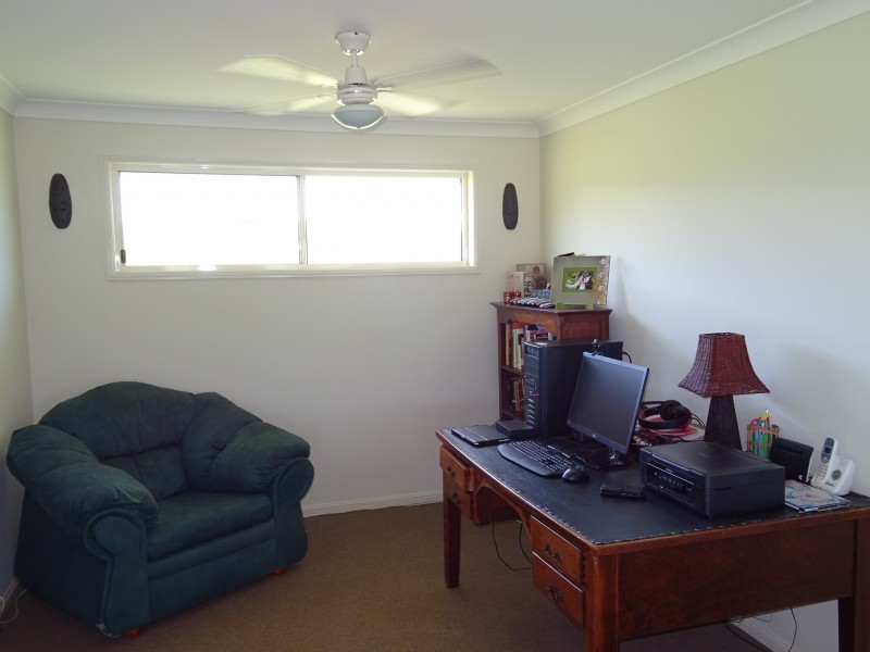 Hoya QLD 4310