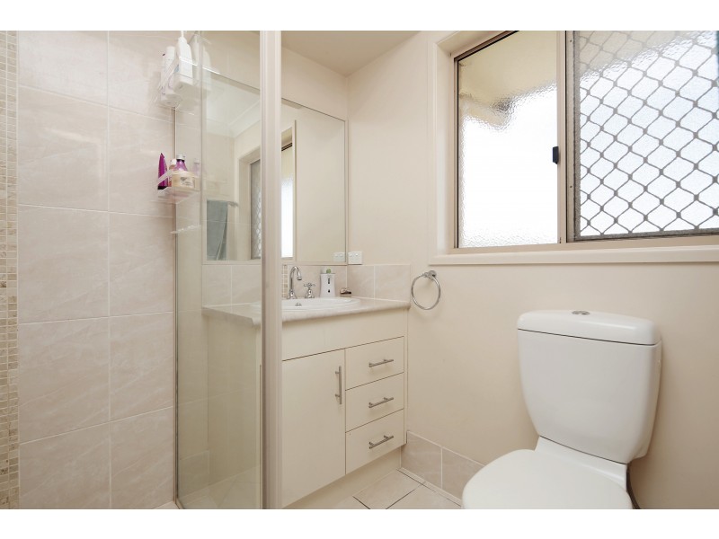 6 Miles Ct, Harrisville QLD 4307