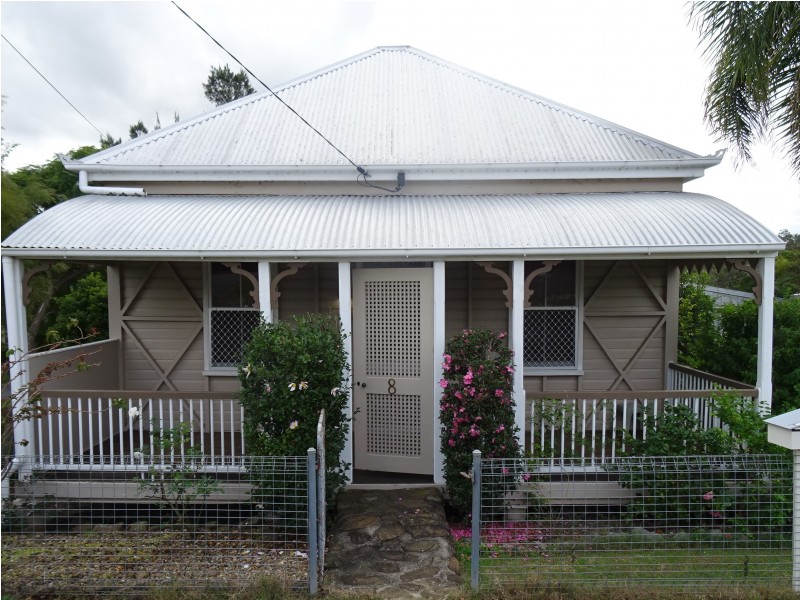 8 George Street, Boonah QLD 4310