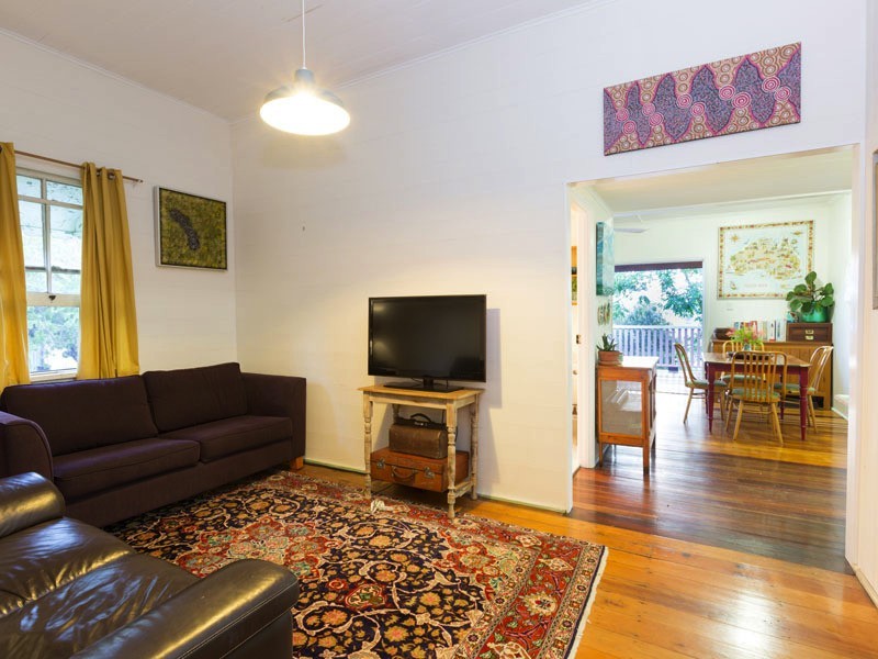 10 Grace St, Dugandan QLD 4310