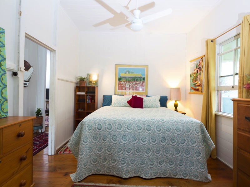 10 Grace St, Dugandan QLD 4310