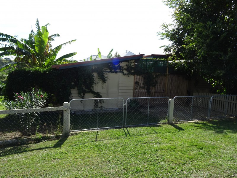 6 Mary St, Boonah QLD 4310