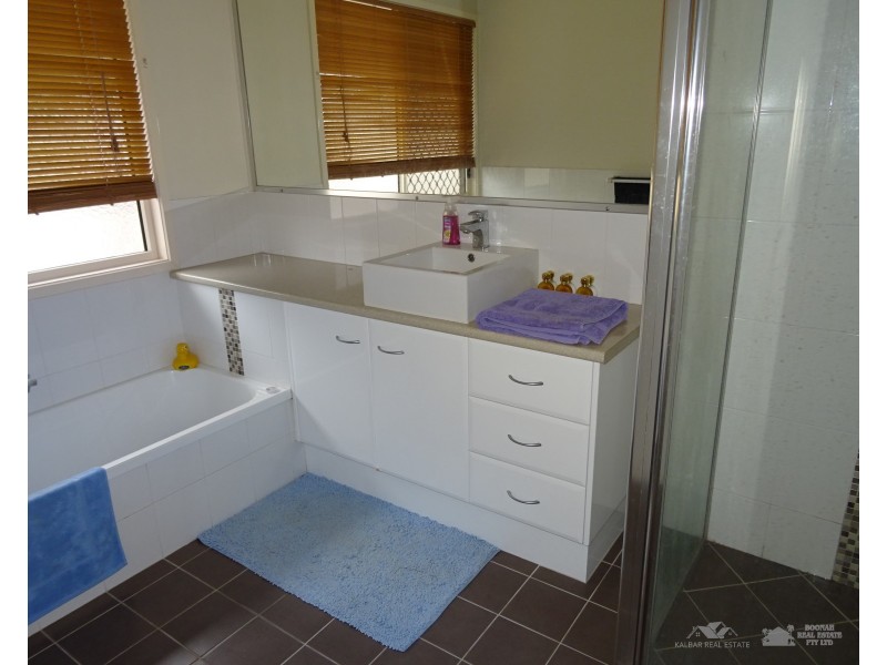5 Woodfull St, Dugandan QLD 4310