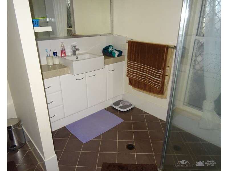 5 Woodfull St, Dugandan QLD 4310