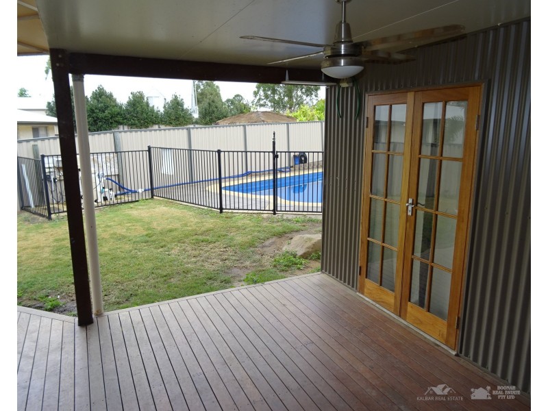 5 Woodfull St, Dugandan QLD 4310