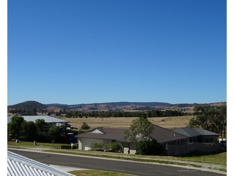 5 Woodfull St, Dugandan QLD 4310