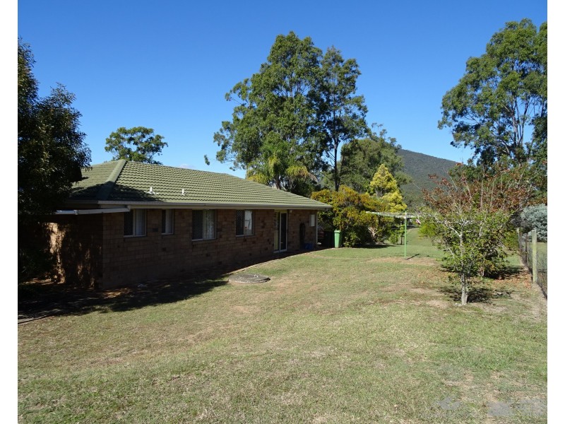 18 Adam Dr, Aratula QLD 4309