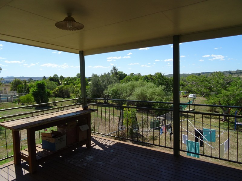 6 Edward St, Kalbar QLD 4309