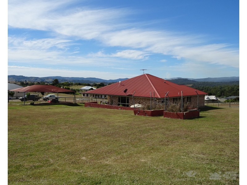 19 Stacey Dr, Boonah QLD 4310