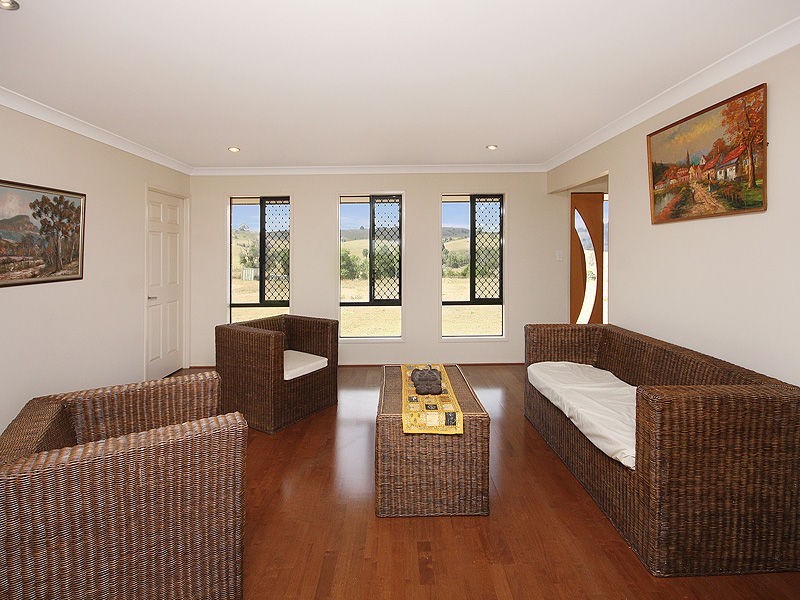 239 Hawkins Rd, Coulson QLD 4310
