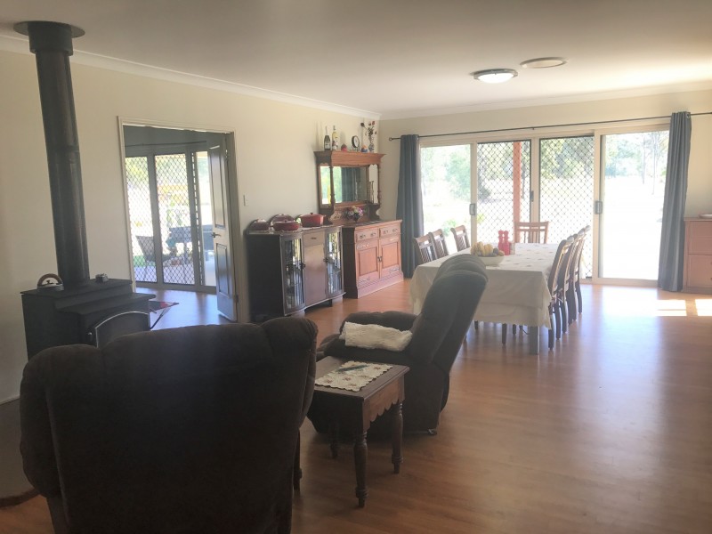 4 HUGHES Court, Aratula QLD 4309