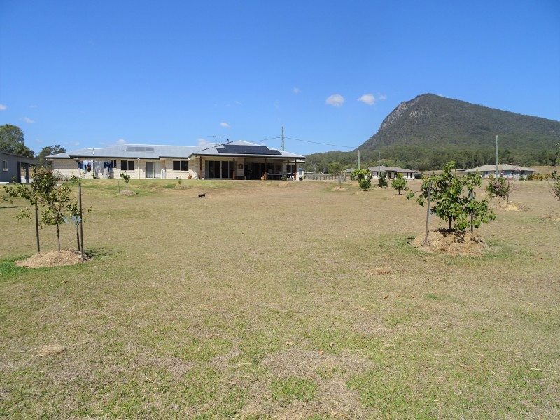 4 HUGHES Court, Aratula QLD 4309