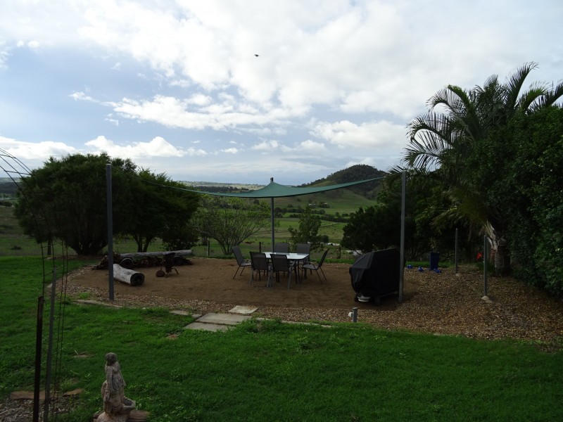 60 Radcliffe Rd, Boonah QLD 4310