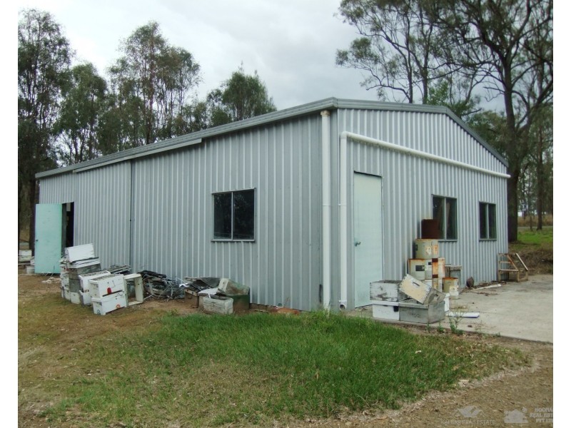 173 Peak Crossing Churchbank Weir Rd, Peak Crossing QLD 4306