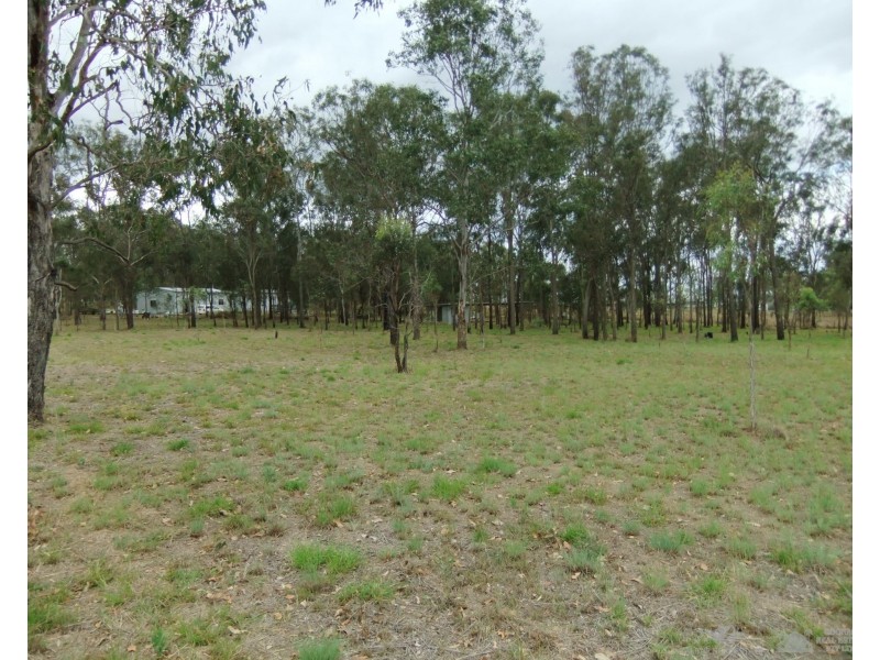173 Peak Crossing Churchbank Weir Rd, Peak Crossing QLD 4306