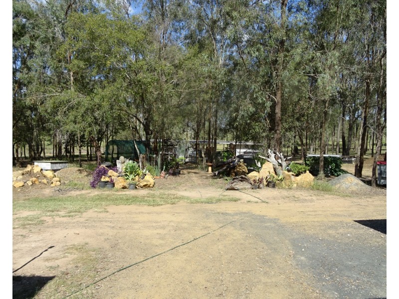 173 Peak Crossing Churchbank Weir Rd, Peak Crossing QLD 4306