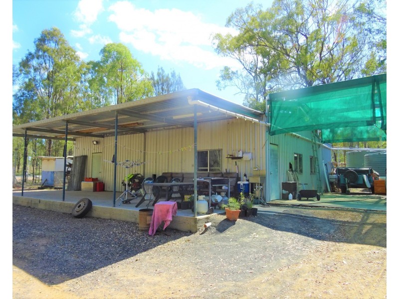 173 Peak Crossing Churchbank Weir Rd, Peak Crossing QLD 4306