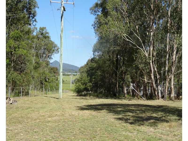 173 Peak Crossing Churchbank Weir Rd, Peak Crossing QLD 4306