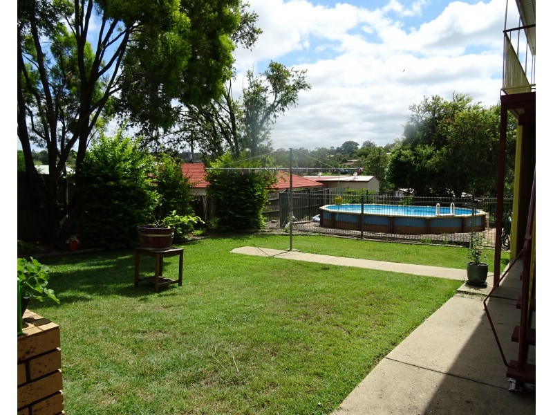 9 Mclauchlan St, Boonah QLD 4310