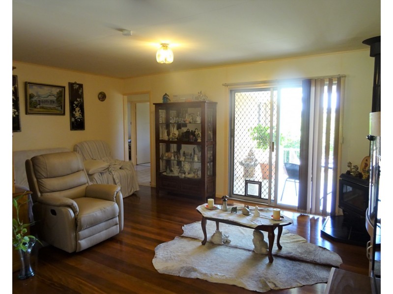 8 Hunter St, Boonah QLD 4310