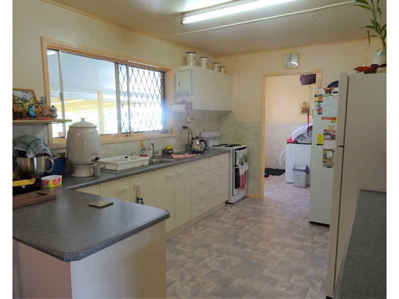 8 Hunter St, Boonah QLD 4310
