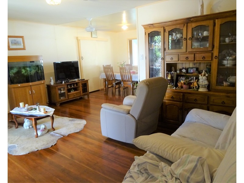 8 Hunter St, Boonah QLD 4310