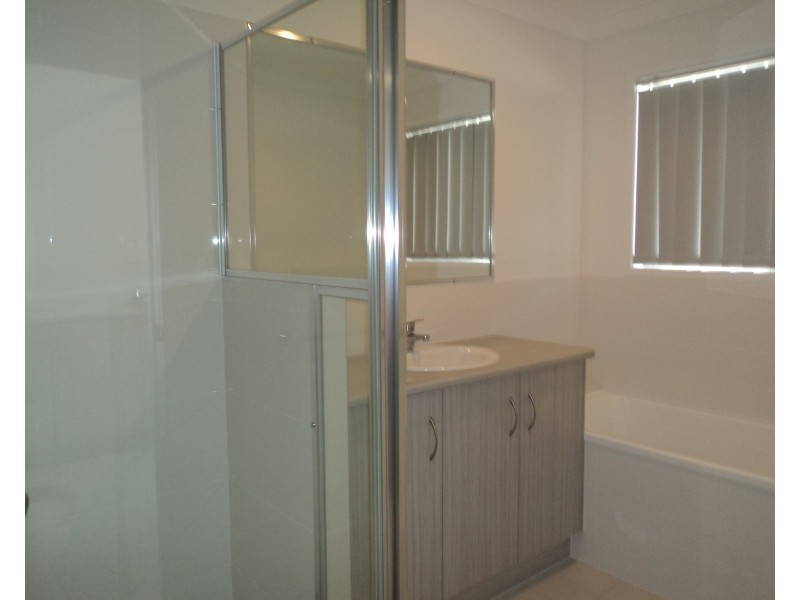1 Thyrlene Ct, Boonah QLD 4310