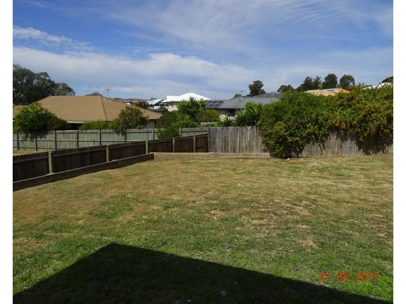 4 Preston Ct, Dugandan QLD 4310